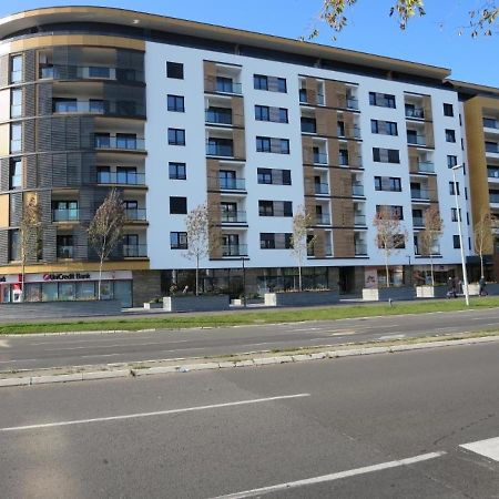 Apartment Sun City 2 Belgrado Esterno foto